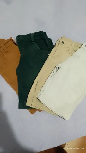 Bermudas masculinas infantil, 4 por apenas 90 reais.