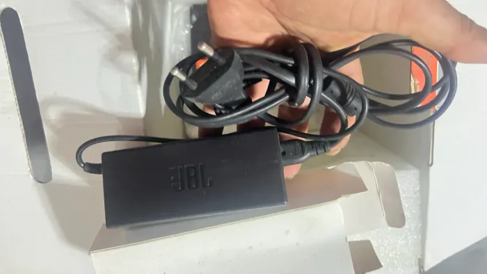 Carregador original de JBL