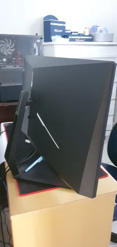 Monitor gamer 27 plg 180hz semi novo