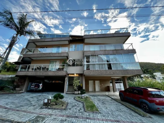 Cobertura Duplex a vendacom Vista para o Mar na Praia de Bombinhas