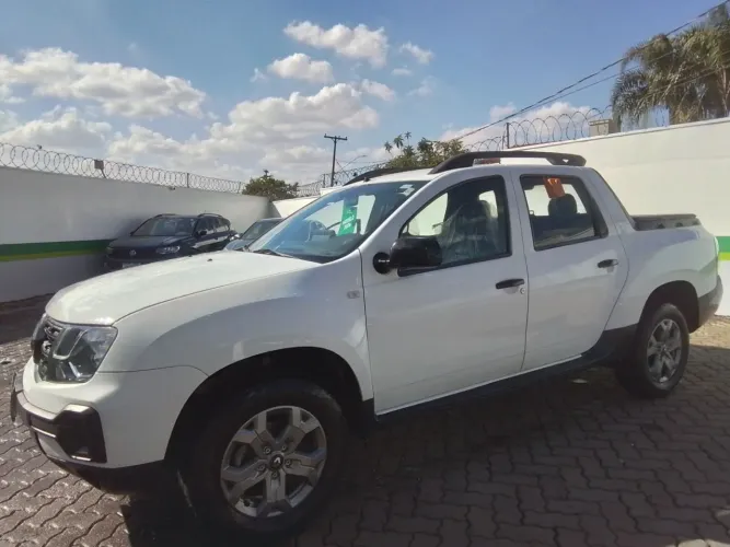 Renault Duster Oroch Intense 1.6 Flex 16V Mec. 2024