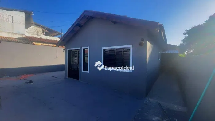 Casa com 2 dormitórios à venda, 84 m² por R$ 195.000,00 - Jardim Vienense - Agudos/SP