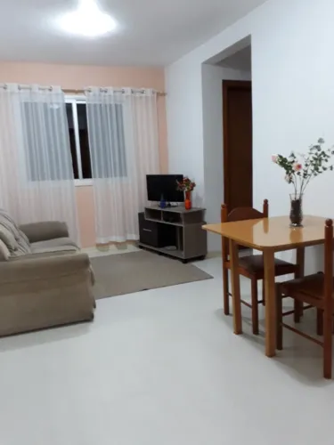 Apartamento central de 2 quartos mobiliado