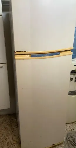 Vendo geladeira 
