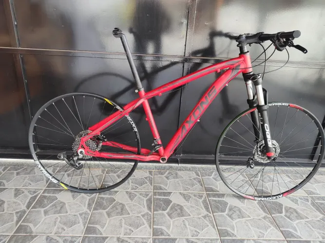 Vendo MTB Axons tam 17  falta pneus pedivela coroa e corrente 