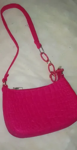 Bolsa ombro com corrente