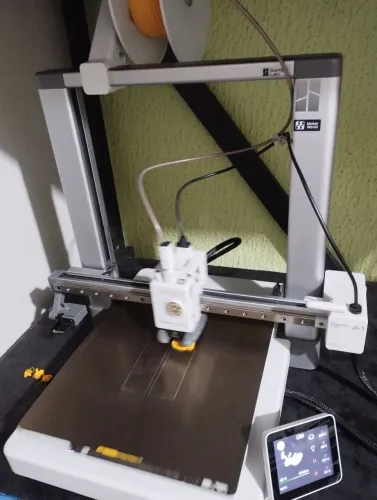 Impressora 3D Bambu Lab A1 troco por PS5