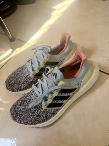Tênis adidas feminino