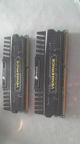 Memória RAM DDR3 Corsair Vengeance