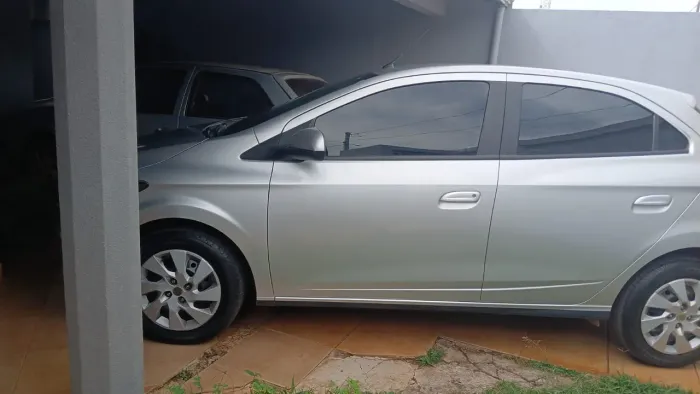 Chevrolet Onix Hatch LT 1.4 8V Flex Power Mec. 4P 2015