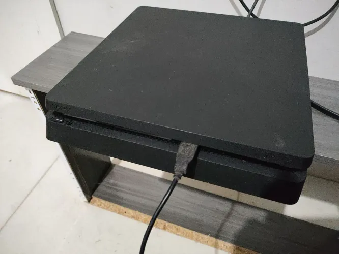 Ps4 play station 4