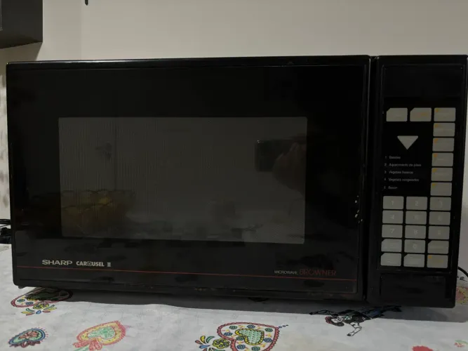 Micro-ondas Sharp Carousel II Browner 220V - Funcionando Perfeitamente