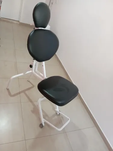 Cadeira maquiagem/sobrancelhas retrátil