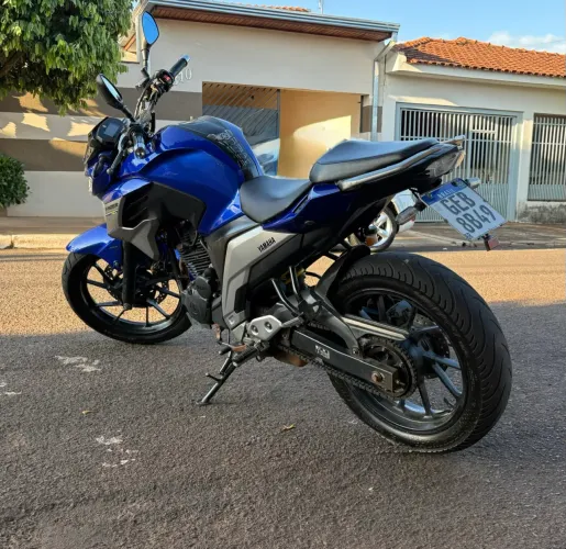 Yamaha Fazer 250 2017/2018 - Muito Conservada - IPVA Pago