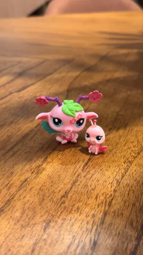 Littlest Pet Shop Original - Fada Cherry Bloom #2676 + Lagarta