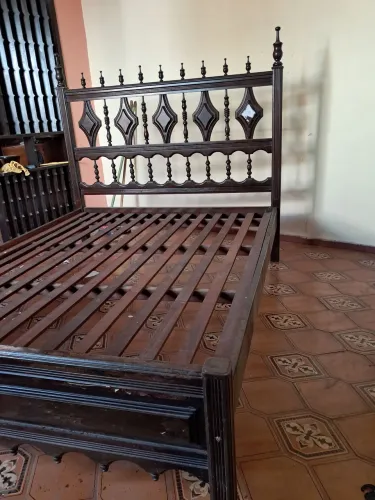 Cama de casal zap * 