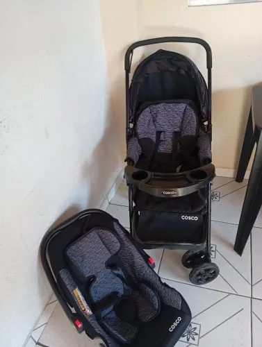 Bebê conforto+ carrinho de bebê