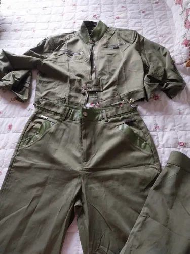Roupas semi novas