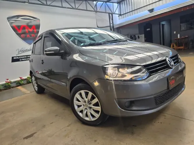 Volkswagen Fox 1.0 MI Total Flex 8V 5P 2012