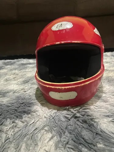 Capacete sem viseira 
