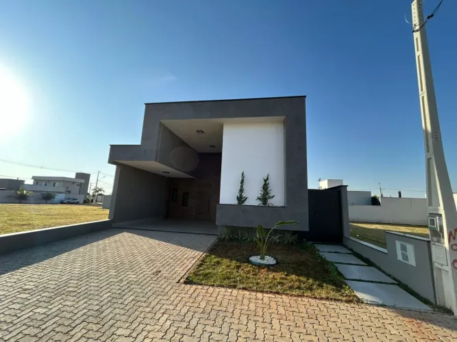 IMÓVEL EM EXCELENTE LOCALIZAÇÃO