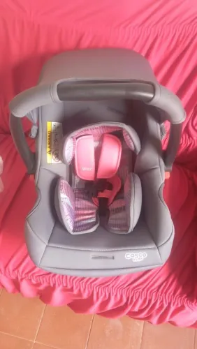 Vendo bebê conforto.