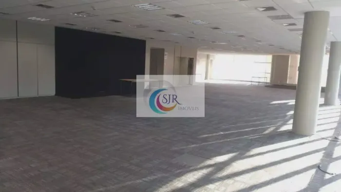 Imóvel para aluguel tem 600 metros quadrados em Tamboré - Barueri - SP