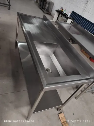 Pia Profissional Inox 1,10m Cuba Ampla para Cozinha