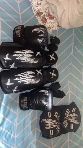 VENDO KIT DE MUAY THAI USADO COM SHORT DE BRINDE