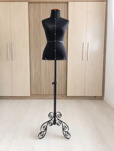 Manequins para loja/brechó - R$ 100 cada