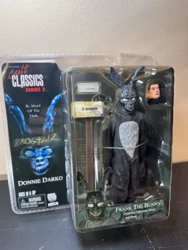 NECA Cult Classics : Frank The Bunny Donnie Darko Lacrado
