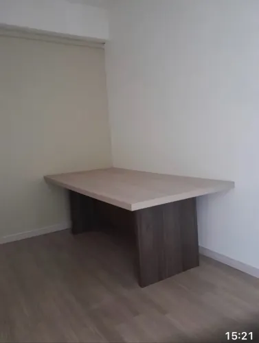 Vendo mesas de escritório