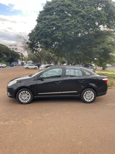 Fiat Grand Siena Essence 1.6 Flex 16V 2014