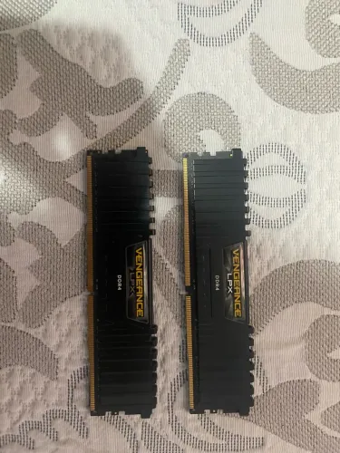 Memória ram ddr4 Corsair Vengeance 8gb 2400mhz