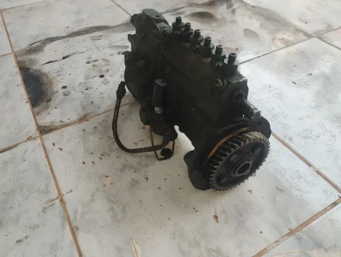 Bomba injetora Mercedes