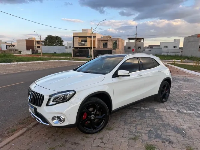 Mercedes-Benz GLA 200 Enduro 1.6 TB 16V Flex Aut. 2018