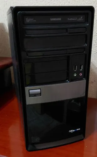 Computador Gigabyte