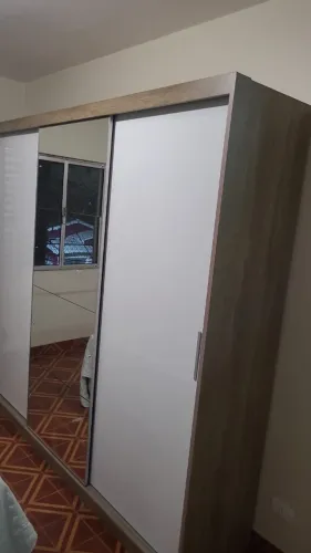 USADO Armário de casal grande ótimo estado