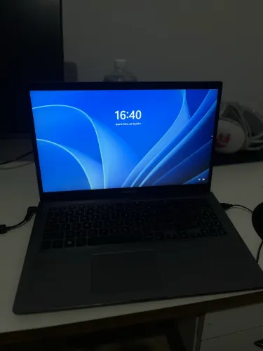 Notebook ASUS | 4gb RAM | 119gb Armazenamento