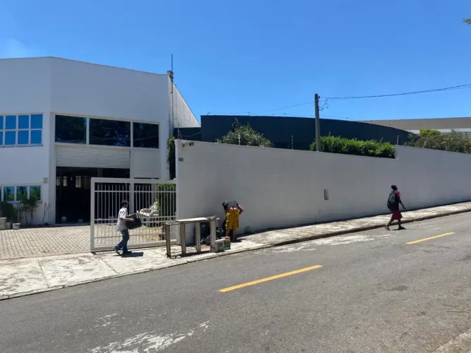 Imóvel para aluguel com 200 metros quadrados em Cézar de Souza - Mogi das Cruzes - SP