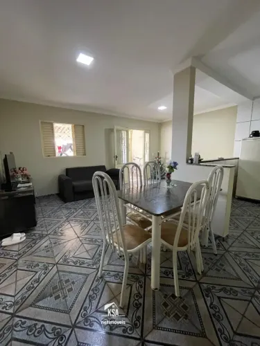 Casa EM santa Maria 2 Quartos sendo1 Suíte