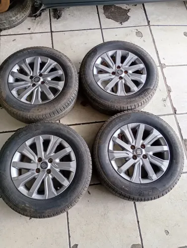Jogo de rodas Fiat Strada Freedom 2023