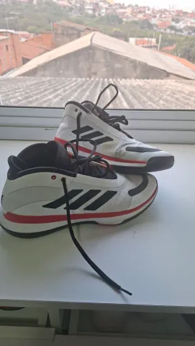 TENIS ADIDAS