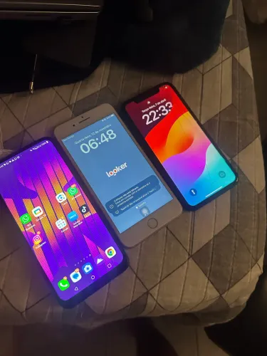 3 celulares funcionando perfeitamente