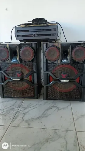 Vende-se som LG Booom