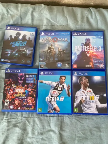 ? PS4 Slim 500 GB + 2 Controles + 6 Jogos - Pronto para Jogar