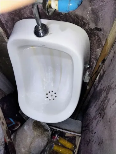 Vendo mictório em bom estado já com o sifão