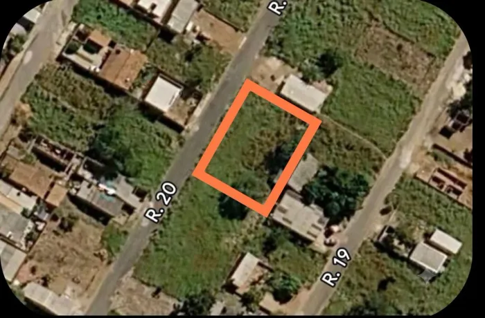 Três lotes juntos Residencial Itaipu2!