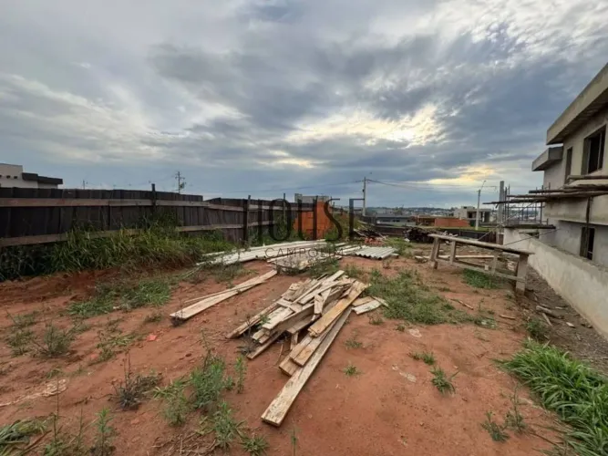 Terreno à venda, 300 m² - Condomínio Terras Alpha Nova Esplanada - Votorantim/SP