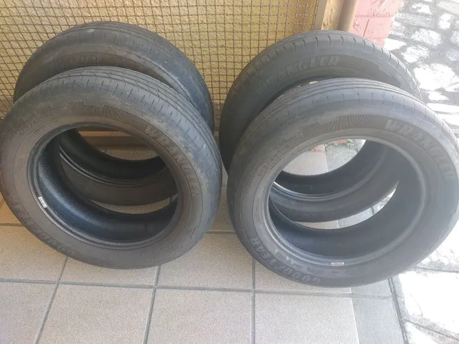 Pneus Seminovos 205/60R16